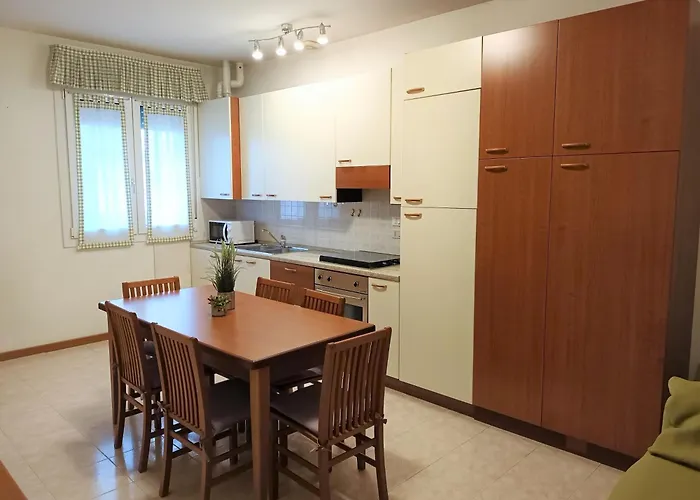 Trilocale Piano Terra Con Doppi Servizi Piazza Aurora * Lido di Jesolo